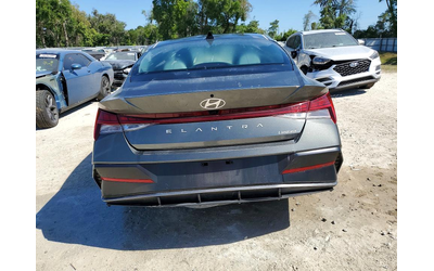hyundai-elantra-2-0l-4-front-wheel-drive - 5