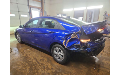 hyundai-elantra-2-0l-4-front-wheel-drive - 2