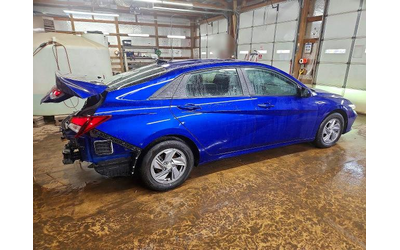 hyundai-elantra-2-0l-4-front-wheel-drive - 3