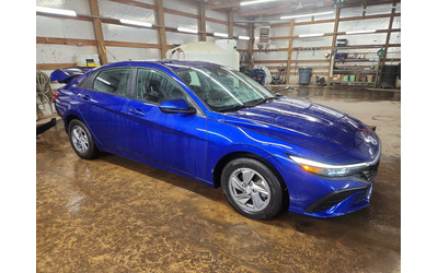 hyundai-elantra-2-0l-4-front-wheel-drive - 4