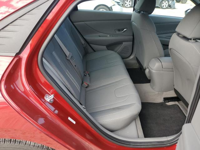 Hyundai Elantra 2.0L 4 Front-wheel Drive - автомобили, коли, обяви за нови и употребявани 10