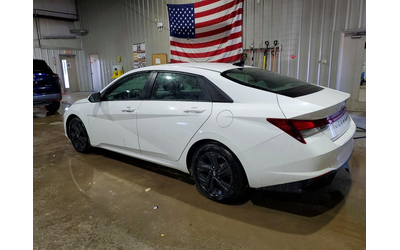 hyundai-elantra-2-0l-4-front-wheel-drive - 1