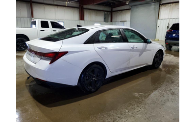 hyundai-elantra-2-0l-4-front-wheel-drive - 2