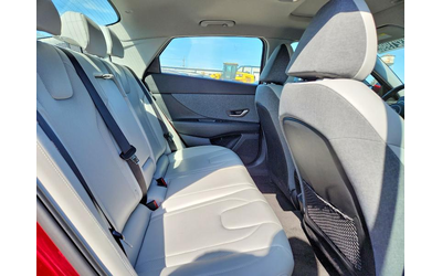 Hyundai Elantra 2.0L 4 FRONT WHEEL DRIVE - автомобили, коли, обяви за нови и употребявани 9