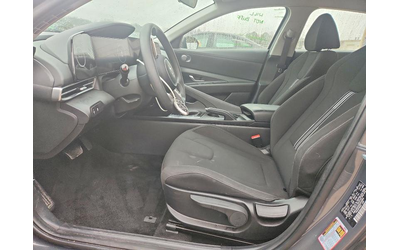 Hyundai Elantra 2.0L 4 Front-wheel Drive - автомобили, коли, обяви за нови и употребявани 6