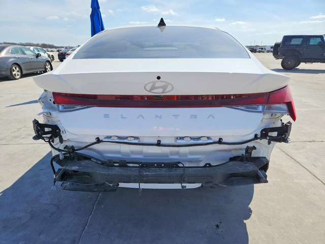 Hyundai Elantra 2.0L 4 FRONT WHEEL DRIVE - автомобили, коли, обяви за нови и употребявани 5