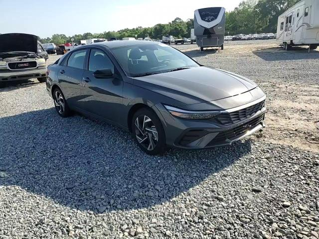 Hyundai Elantra 2.0L 4 FRONT WHEEL DRIVE - автомобили, коли, обяви за нови и употребявани 0