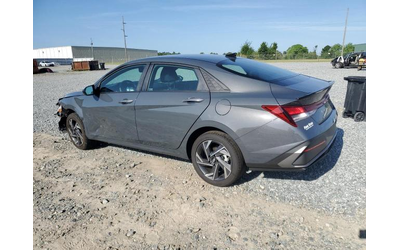 hyundai-elantra-2-0l-4-front-wheel-drive - 2