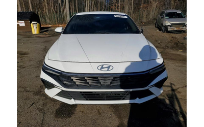 hyundai-elantra-2-0l-4-front-wheel-drive - 5