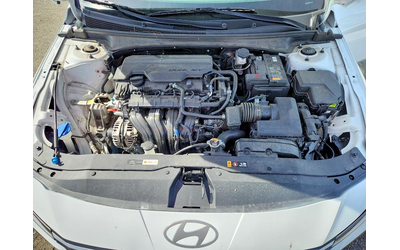 Hyundai Elantra 2.0L 4 Front Wheel Drive - автомобили, коли, обяви за нови и употребявани 11