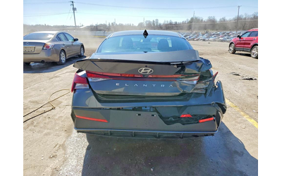 Hyundai Elantra 2.0L 4 FRONT WHEEL DRIVE - автомобили, коли, обяви за нови и употребявани 6