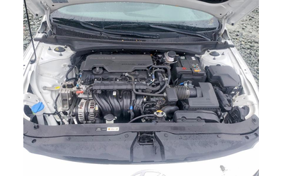 Hyundai Elantra 2.0L 4 FRONT WHEEL DRIVE - автомобили, коли, обяви за нови и употребявани 10