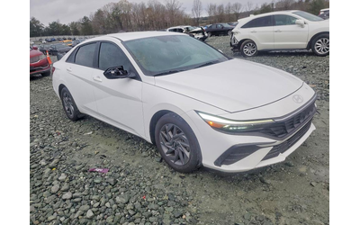 hyundai-elantra-2-0l-4-front-wheel-drive - 3