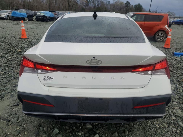 Hyundai Elantra 2.0L 4 FRONT WHEEL DRIVE - автомобили, коли, обяви за нови и употребявани 5