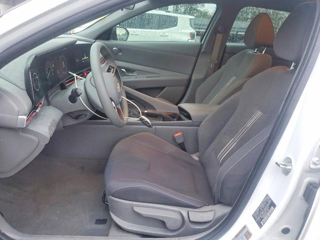 Hyundai Elantra 2.0L 4 FRONT WHEEL DRIVE - автомобили, коли, обяви за нови и употребявани 6