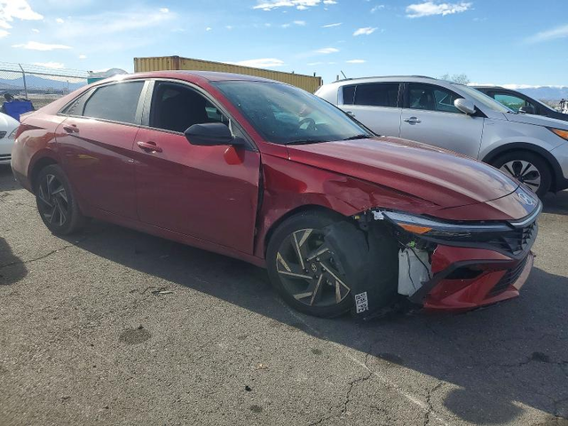 Hyundai Elantra 2.0L 4 Front-wheel Drive - автомобили, коли, обяви за нови и употребявани 4