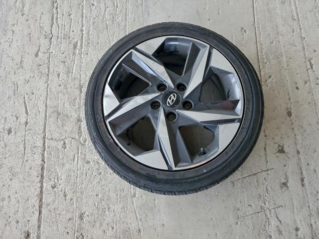 Hyundai Elantra 2.0L 4 Front-wheel Drive - автомобили, коли, обяви за нови и употребявани 11