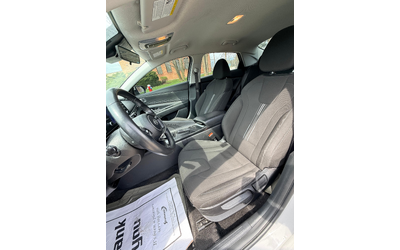 hyundai-elantra-2-0l-4cyl-fwd - 4