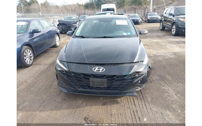 Hyundai Elantra 2.0L I-4 DOHC, VVT, 147HP Front Wheel Drive - автомобили, коли, обяви за нови и употребявани 11