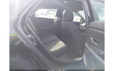 Hyundai Elantra 2.0L I-4 DOHC, VVT, 147HP Front Wheel Drive - автомобили, коли, обяви за нови и употребявани 7