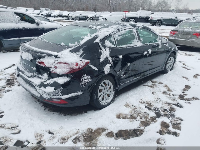 Hyundai Elantra 2.0L I-4 DOHC, VVT, 147HP Front Wheel Drive - автомобили, коли, обяви за нови и употребявани 3