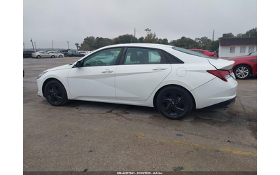 Hyundai Elantra 2.0L I-4 DOHC, VVT, 147HP Front Wheel Drive - автомобили, коли, обяви за нови и употребявани 13