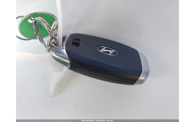 Hyundai Elantra 2.0L I-4 DOHC, VVT, 147HP Front Wheel Drive - автомобили, коли, обяви за нови и употребявани 10