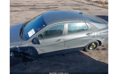 Hyundai Elantra 2.0L I-4 DOHC, VVT, 147HP Front Wheel Drive - автомобили, коли, обяви за нови и употребявани 13