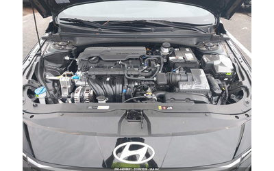 Hyundai Elantra 2.0L I-4 DOHC, VVT, 147HP Front Wheel Drive - автомобили, коли, обяви за нови и употребявани 9