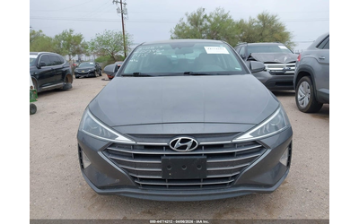 Hyundai Elantra 2.0L I-4 DOHC, VVT, 147HP Front Wheel Drive - автомобили, коли, обяви за нови и употребявани 11