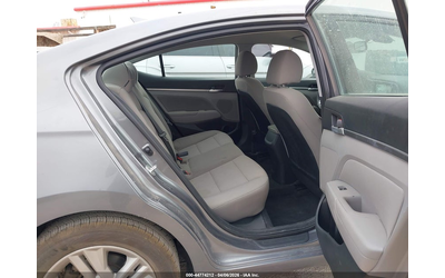 Hyundai Elantra 2.0L I-4 DOHC, VVT, 147HP Front Wheel Drive - автомобили, коли, обяви за нови и употребявани 7