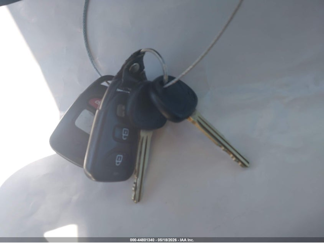 Hyundai Elantra 2.0L I-4 DOHC, VVT, 147HP Front Wheel Drive - автомобили, коли, обяви за нови и употребявани 10