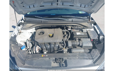 Hyundai Elantra 2.0L I-4 DOHC, VVT, 147HP Front Wheel Drive - автомобили, коли, обяви за нови и употребявани 9