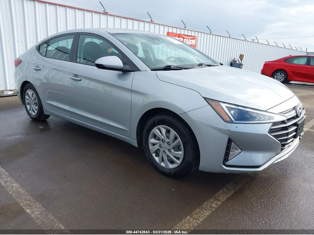 Hyundai Elantra 2.0L I-4 DOHC, VVT, 147HP Front Wheel Drive - автомобили, коли, обяви за нови и употребявани 0