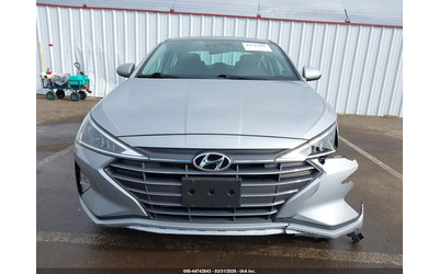 Hyundai Elantra 2.0L I-4 DOHC, VVT, 147HP Front Wheel Drive - автомобили, коли, обяви за нови и употребявани 12