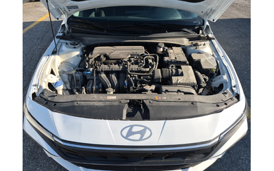 Hyundai Elantra 2L 4cyl Front Wheel Drive - автомобили, коли, обяви за нови и употребявани 15