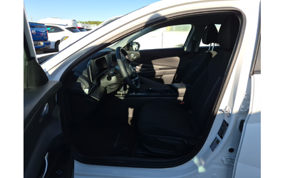 hyundai-elantra-2l-4cyl-front-wheel-drive - 4