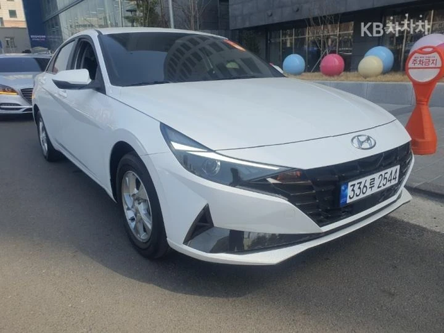 Hyundai Elantra 1.6 LPi Smart ЛИЗИНГ БЕЗ ПЪРВОНАЧАЛНА ВНОСКА - автомобили, коли, обяви за нови и употребявани 1