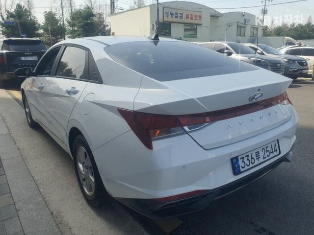 Hyundai Elantra 1.6 LPi Smart ЛИЗИНГ БЕЗ ПЪРВОНАЧАЛНА ВНОСКА - автомобили, коли, обяви за нови и употребявани 3