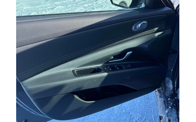 Hyundai Elantra * Preferred * CARFAX * ЦЕНА ДО БГ - автомобили, коли, обяви за нови и употребявани 11