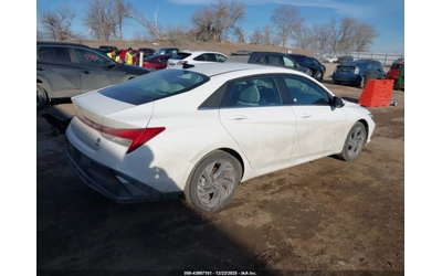 Hyundai Elantra HYBRID LIMITED - автомобили, коли, обяви за нови и употребявани 6