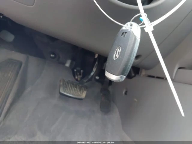 Hyundai Elantra HYBRID BLUE - автомобили, коли, обяви за нови и употребявани 13