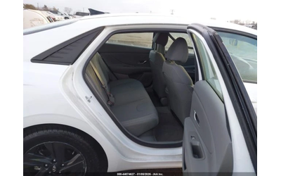 Hyundai Elantra HYBRID BLUE - автомобили, коли, обяви за нови и употребявани 6