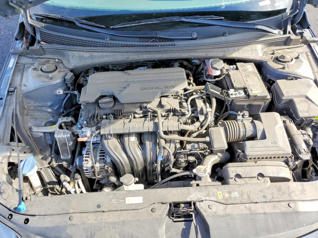 Hyundai Elantra SEL - автомобили, коли, обяви за нови и употребявани 10