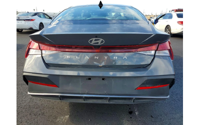hyundai-elantra - 4