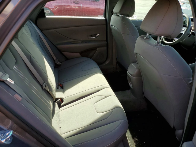 Hyundai Elantra SEL - автомобили, коли, обяви за нови и употребявани 8