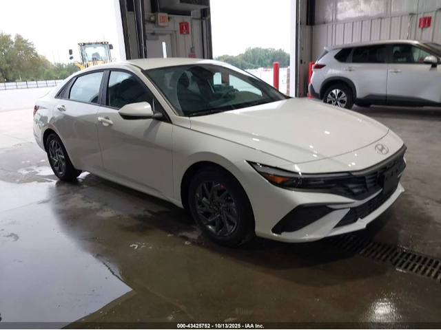 Hyundai Elantra SEL - автомобили, коли, обяви за нови и употребявани 2