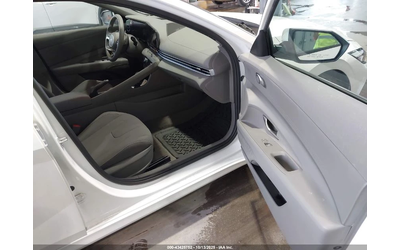 Hyundai Elantra SEL - автомобили, коли, обяви за нови и употребявани 9