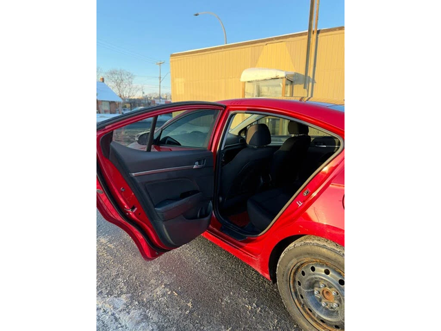 Hyundai Elantra Preferred FWD* АвтоКредит* (Цена до БГ) - автомобили, коли, обяви за нови и употребявани 12