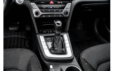 Hyundai Elantra * АвтоКредит * (ЦЕНА ДО БГ) - автомобили, коли, обяви за нови и употребявани 12